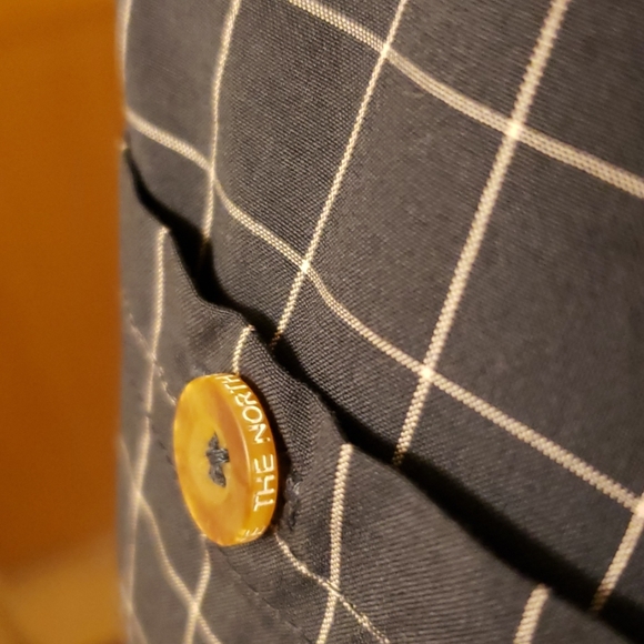 The North Face size small button up. NWT - Picture 3 of 6